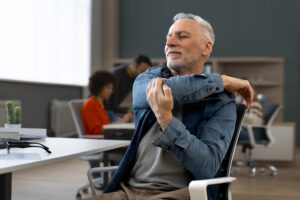 chiropractic care shoulder pain
